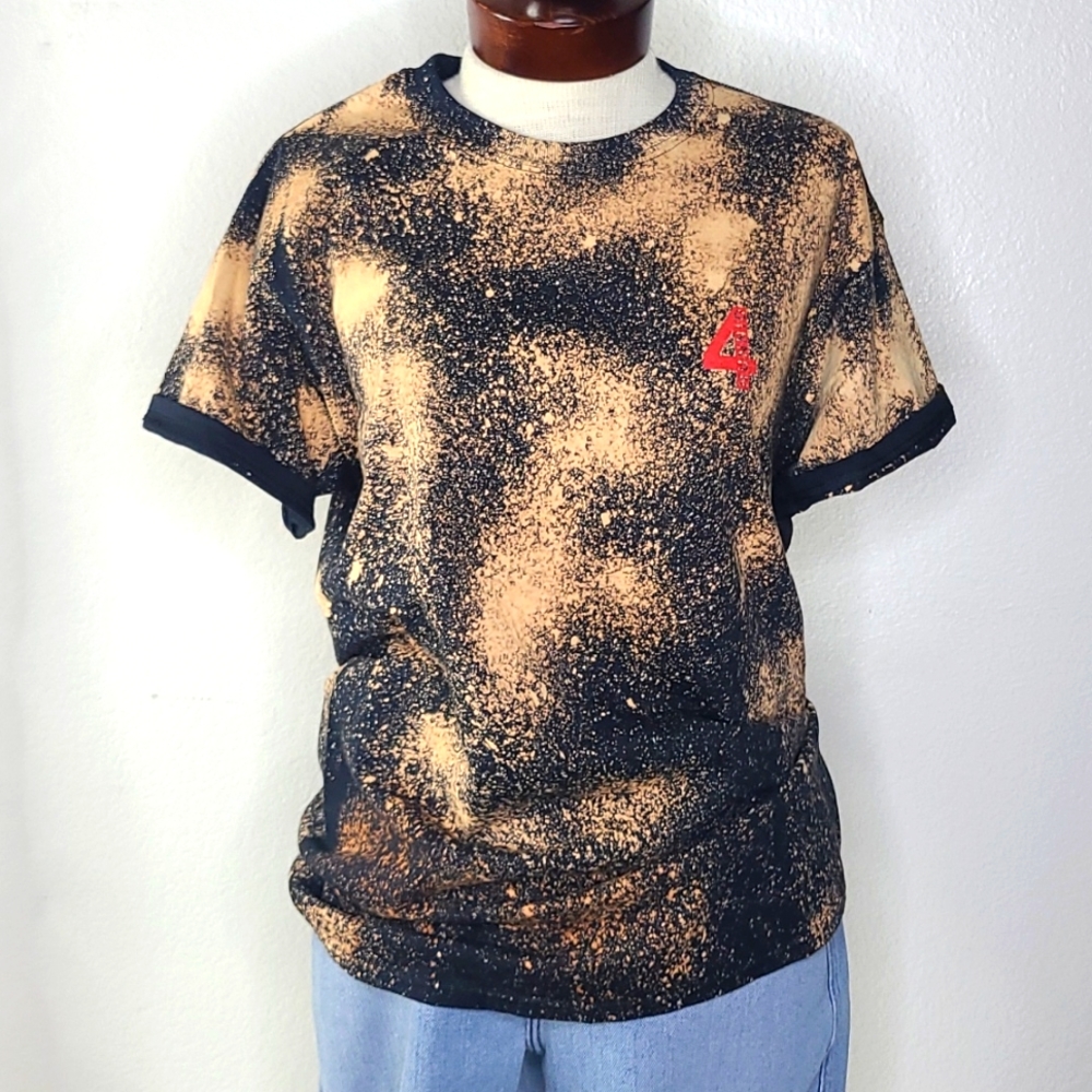 Bleach-Splatter Short Sleeve Tee with Red '4' Accent - Black/Cream